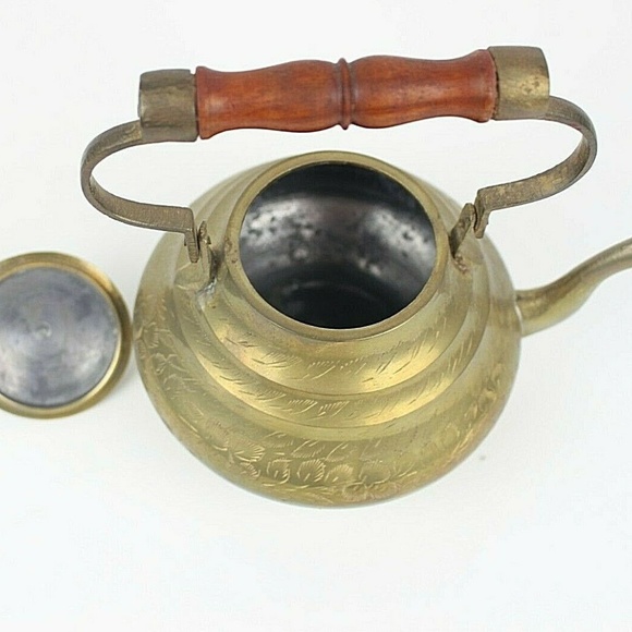 SOLD- Vintage Brass Etched Tea Kettle Tea Pot India - Picture 5 of 8